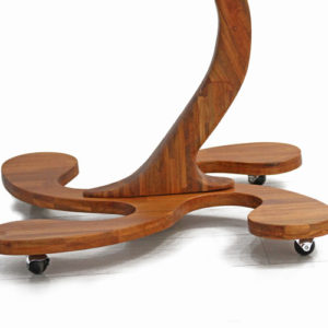 Design de meuble bureau à pupitres réglables bois teck Le serpent de bois Patrick Bloch