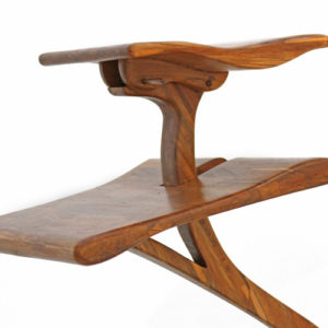 Design de meuble bureau à pupitres réglables bois teck Le serpent de bois Patrick Bloch